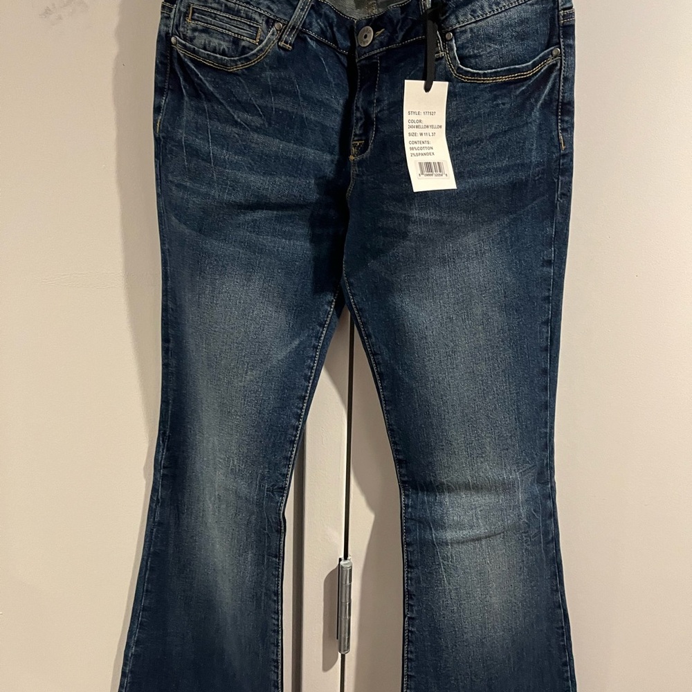 Women’s (not juniors) Standards & Practices Flare Jeans. Tall-37 length. Size 11